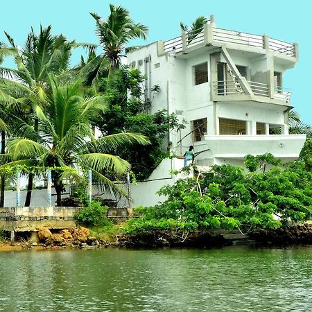 River View Resort Pondicherry Exterior foto