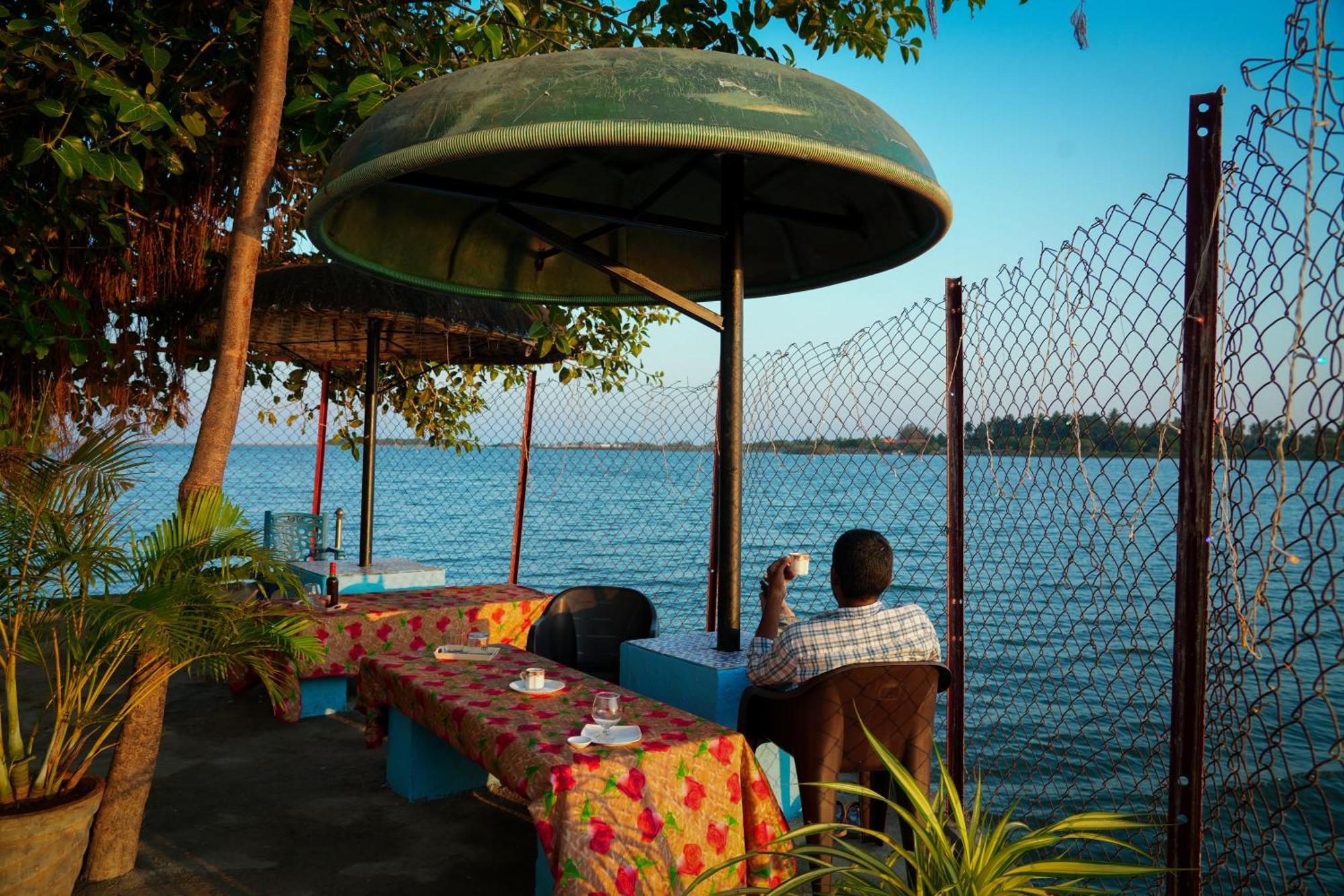 River View Resort Pondicherry Exterior foto